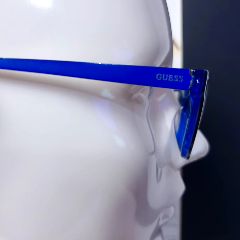 GUESS Optical Frames - Picture 7 of 7